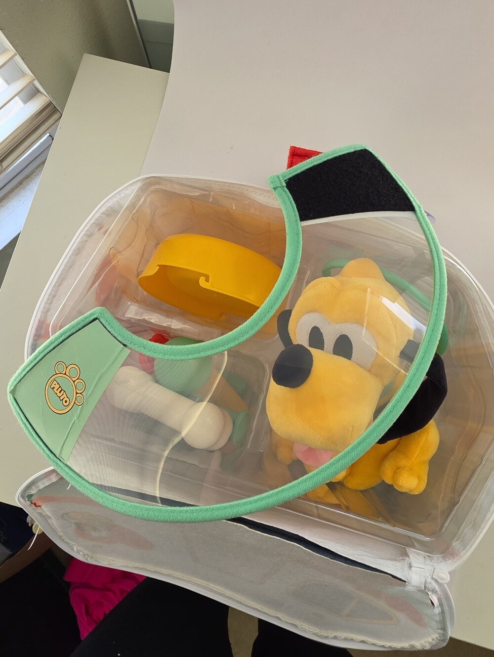 Disney Junior Mickey Pluto Vet Set Camper Carry Case Plush Playset NWT - Picture 8 of 16